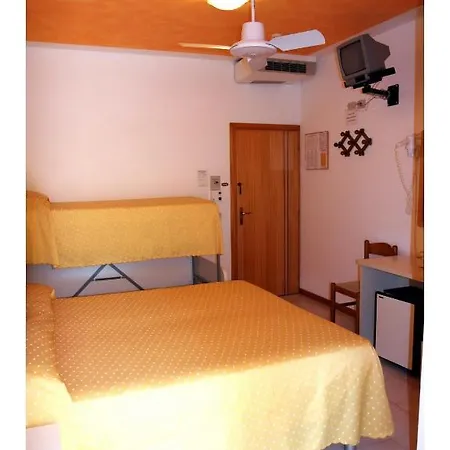 Paron Hotel